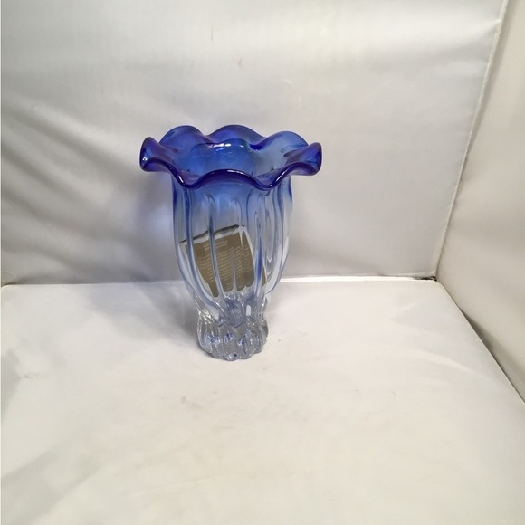 SHANNON NWT FREEFORM CRYSTAL COLLECTION SCALLOPS VASE - Picture 3 of 7